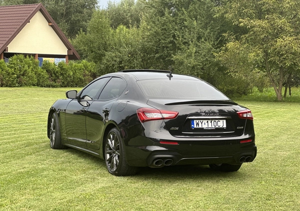 Maserati Ghibli cena 269000 przebieg: 29800, rok produkcji 2020 z Rzeszów małe 232